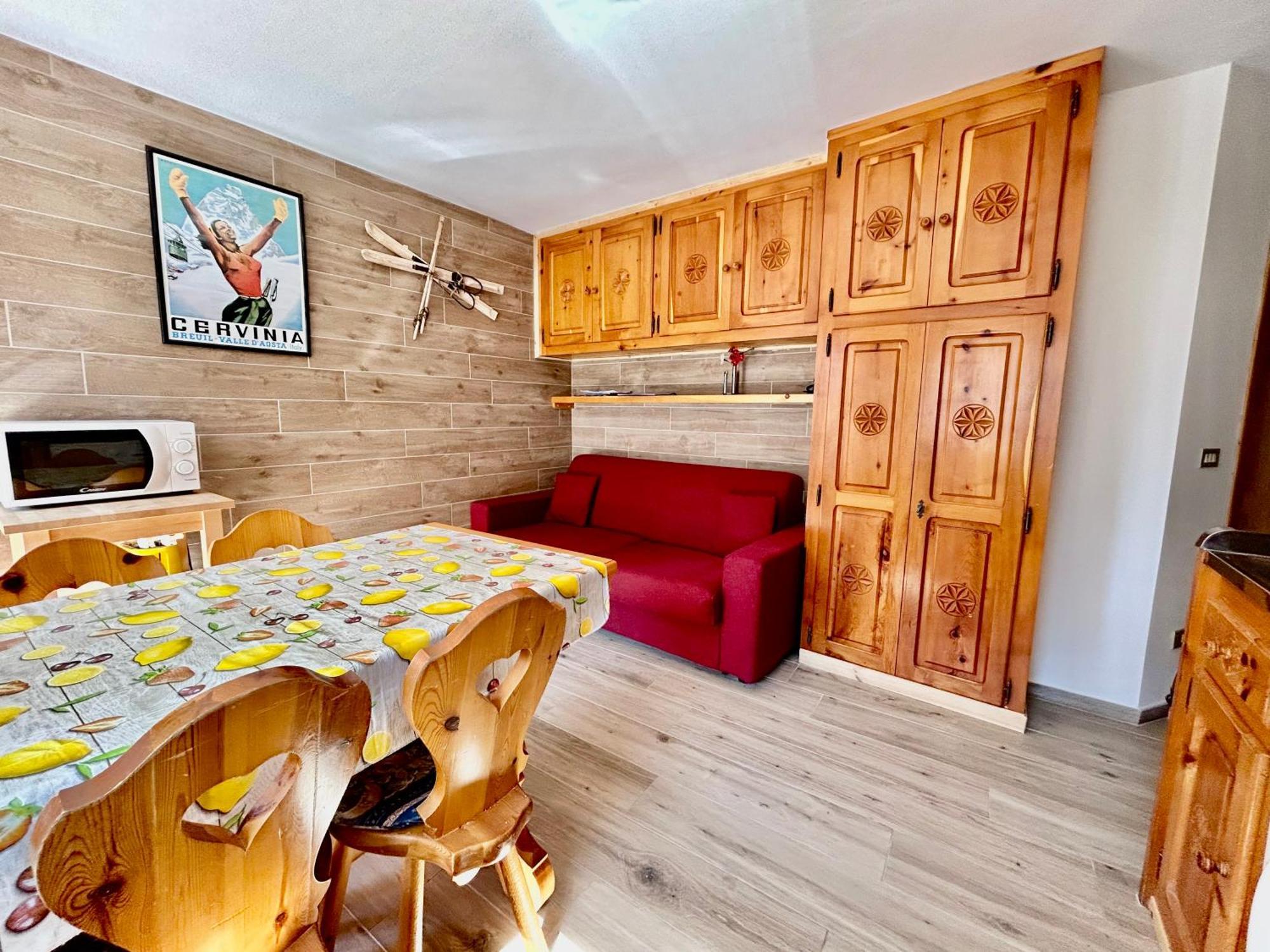 Nido Del Cervino - Ingresso Indipendente Apartman Valtournenche Kültér fotó